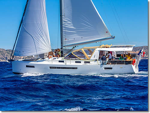 Rent the sailing yacht Jeanneau - Sun Loft 47