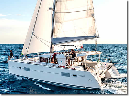 Rent the sailing yacht Lagoon - 400