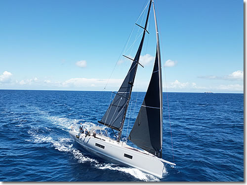Rent the sailing yacht Beneteau - 53
