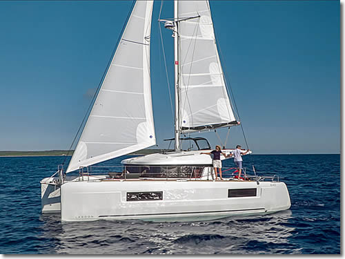 Rent the sailing yacht Lagoon - 40