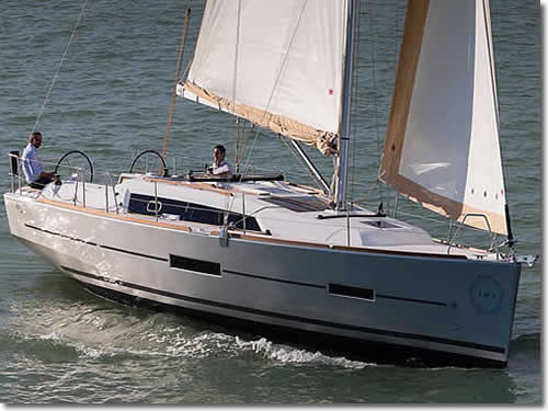 Rent the 3 cabins yacht Dufour - 382 GL